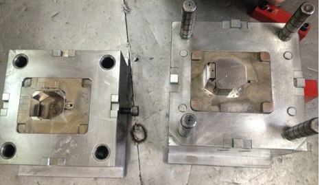 battery cover mould 2